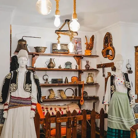 Ahmeti Bed & Breakfast Sarande