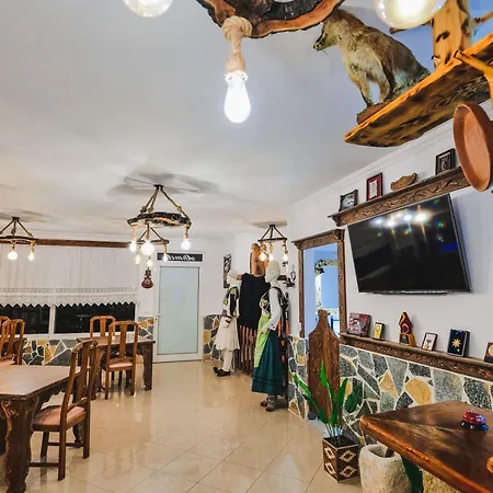 Ahmeti Bed & Breakfast Sarande
