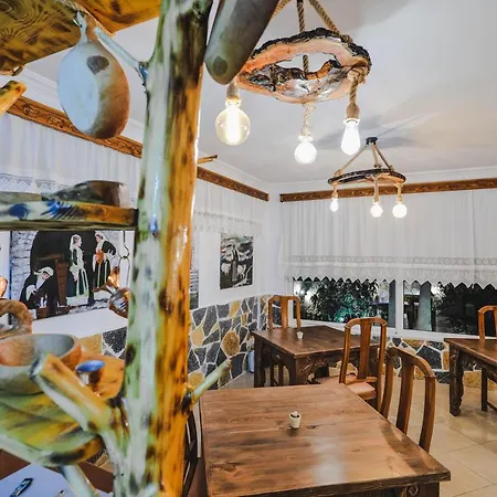 Ahmeti Bed & Breakfast Sarande