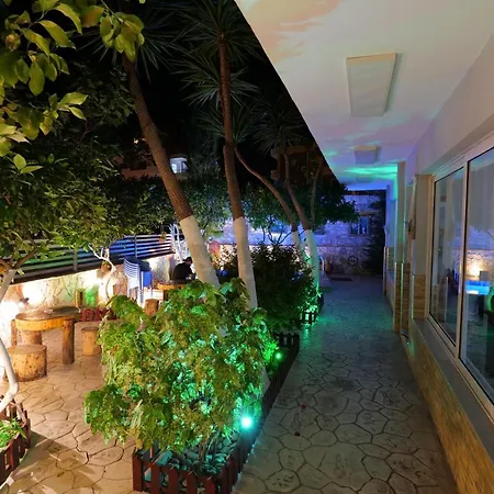 Ahmeti Bed & Breakfast *
