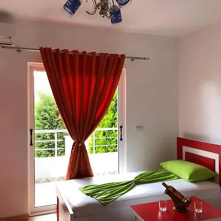 Bed & Breakfast Ahmeti *